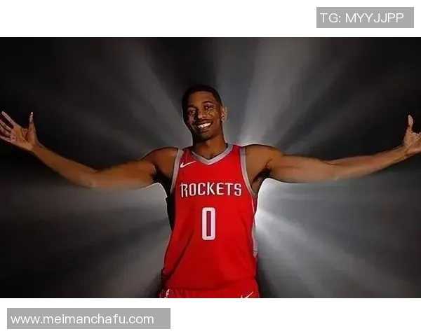 小孩与足球明星奇幻互换身体的冒险旅程与成长启示