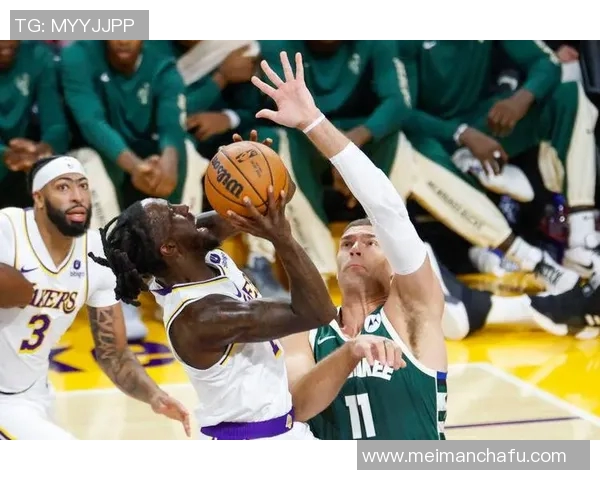 布鲁克洛佩斯：从NBA巨星到篮球战术革新者的精彩旅程